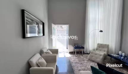 A casa tem 264 M2 MOBILIADA NO VILA NOVA CONDOMÍNIO QUINTE ESSENCE.
