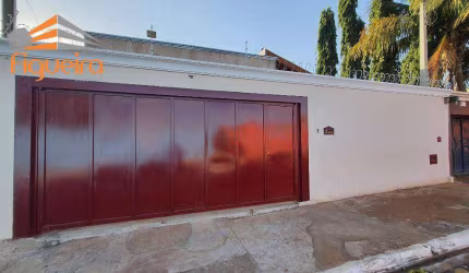 Casa com 4 dormitórios à venda, 215 m² por R$ 540.000 - Centro - Barretos/SP