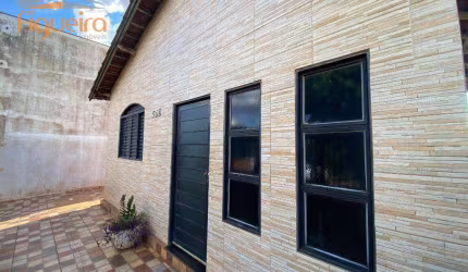 Casa com 3 dormitórios à venda, 130 m² por R$ 180.000,00 - Bom Jesus - Barretos/SP