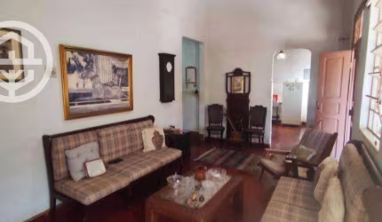 Casa com 3 dormitórios, 331 m² - venda por R$ 950.000,00 ou aluguel por R$ 7.524,00/mês - Centro - Barretos/SP