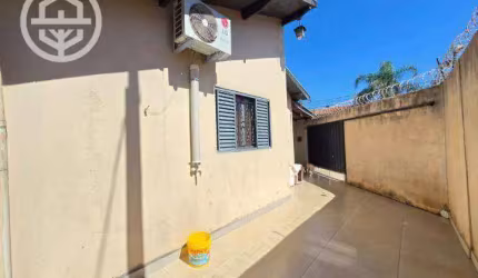 Casa com 3 dormitórios à venda, 190 m² por R$ 240.000,00 - Cristiano de Carvalho - Barretos/SP