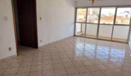 Apartamento com excelente localização no centro da cidade.