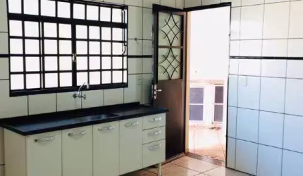 Casa com 3 dormitórios à venda, 127 m² por R$ 380.000,00 - Jardim Universitário - Barretos/SP