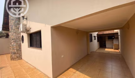 Casa com 3 dormitórios à venda, 182 m² por R$ 500.000,00 - Centro - Barretos/SP