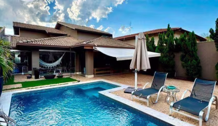 Casa com 3 dormitórios à venda, 180 m² por R$ 1.100.000,00 - Jockey Club - Barretos/SP
