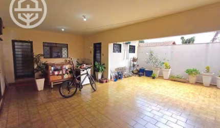 Casa com 3 dormitórios à venda, 150 m² por R$ 550.000,00 - Centro - Barretos/SP
