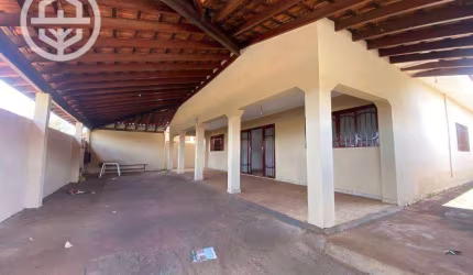 Casa com 3 dormitórios, 150 m² - venda por R$ 480.000,00 ou aluguel por R$ 2.300,00/mês - América - Barretos/SP
