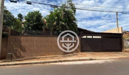 Casa com 3 dormitórios à venda, 251 m² por R$ 750.000,00 - Fortaleza - Barretos/SP