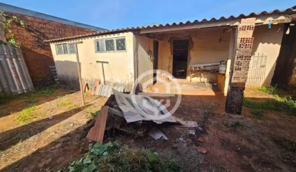 Casa com 2 dormitórios à venda, 196 m² por R$ 380.000,00 - América - Barretos/SP
