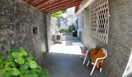 Ótima casa duplex - Niterói.
