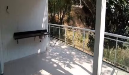Linda casa triplex .