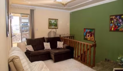 Excelente casa Triplex, com piscina, salão de fest