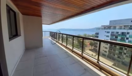Ótimo apartamento 4 quartos em Charitas.