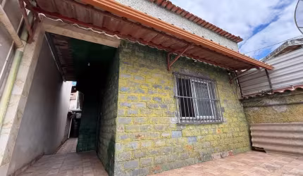 Casa para Venda em Santa Luzia, São Benedito, 4 dormitórios, 1 suíte, 2 banheiros, 4 vagas