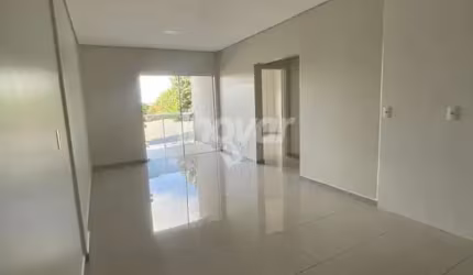 Apartamento no Jardim Pacera, com duas sacadas  uma com churrasqueira