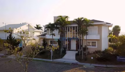 Casa mobiliada em Jurerê Internacional