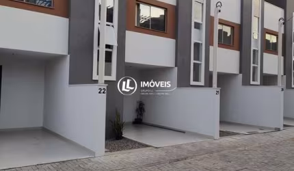 Casa Duplex a Venda em Nova Esperança Parnamirim