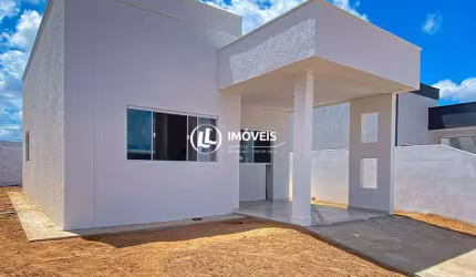 Casa com 2 quartos à venda na Rua Rosa Fernandes da Silva, Nova Esperança, Parnamirim, 69 m2 por R$ 170.000