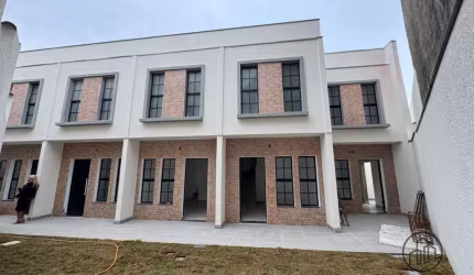 Casa em condomínio fechado com 2 quartos à venda na Finlândia, 2, Jardim Europa, Sorocaba por R$ 330.000