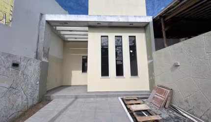 Casa com 2 quartos à venda na Professor Dimarães Antônio Sandei, 71, Jardim Itanguá, Sorocaba por R$ 450.000