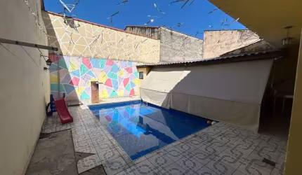 Casa com 3 quartos à venda na Darci de Almeida Silvestrini, 43, Wanel Ville, Sorocaba por R$ 700.000