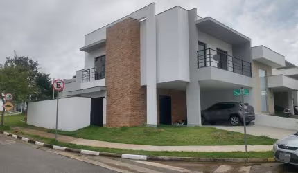 Casa em condomínio fechado com 3 quartos à venda na Avenida Paraná, 2790, Cajuru do Sul, Sorocaba por R$ 990.000