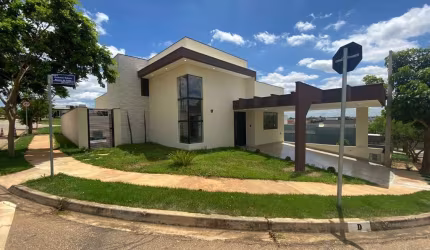 Casa em condomínio fechado com 3 quartos à venda na Avenida Ipanema, 10960, Jardim Novo Horizonte, Sorocaba por R$ 695.000