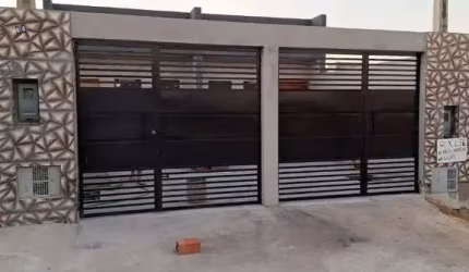 Casa com 2 quartos à venda na Maria Ferreira da Silva, 66, Parque Vista Barbara, Sorocaba por R$ 240.000