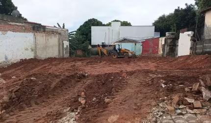 Terreno à venda na Antônio Munhoz, Jardim Araújo, Votorantim por R$ 330.000