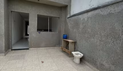 Casa com 2 quartos à venda na Diva Leite da Rocha, 12, Jardim das Orquídeas, Sorocaba por R$ 275.000