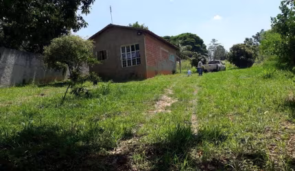 Chácara / sítio com 2 quartos à venda na Benedito Moreira Teixeira Cezar, 331, Jardim Colonial I, Araçoiaba da Serra por R$ 260.000