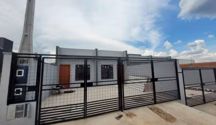Casa com 2 quartos à venda na Esdras Gonçalves, 120, Parque Vista Barbara, Sorocaba por R$ 225.000