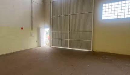 Barracão / Galpão / Depósito para alugar na Avenida Paraná, 2862, Cajuru do Sul, Sorocaba por R$ 15.000