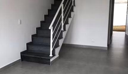 Casa com 2 quartos à venda na Edson Fabri Moraes, 223, Jardim Santa Catarina, Sorocaba por R$ 235.000