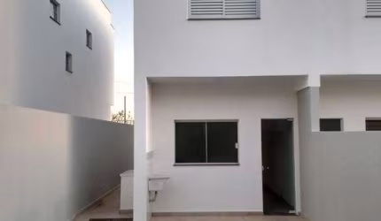 Casa em condomínio fechado com 2 quartos à venda na Rodovia João Leme Dos Santos, 117, Jardim São Lucas, Salto de Pirapora por R$ 320.000
