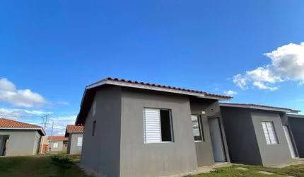Casa em condomínio fechado com 2 quartos à venda na Sandro Antônio Mendes, 1673, Parque Vitória Régia, Sorocaba por R$ 295.000
