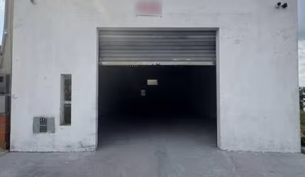 Barracão / Galpão / Depósito à venda na Rua Silvestre Gogola, 34, Parque Vista Barbara, Sorocaba por R$ 250.000