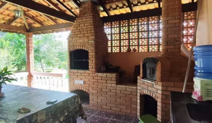 Chácara / sítio com 2 quartos à venda na Vicente Perico, 20, Cercado, Araçoiaba da Serra por R$ 850.000