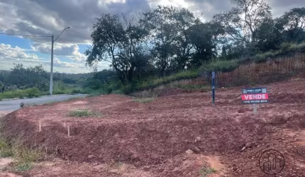 Terreno à venda na Avenida Rogério Cassola, 3, Itapeva, Votorantim por R$ 135.000