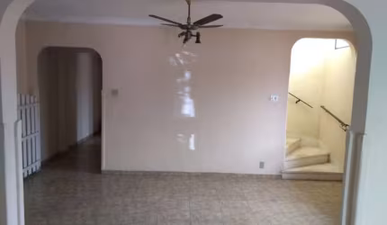 Casa com 4 quartos à venda no Boqueirão, Santos  por R$ 2.200.000