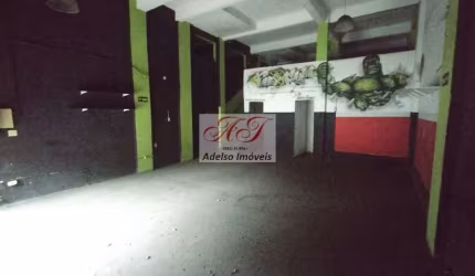 Loja comercial à venda no Centro de São Vicente-SP: 150m², 2 banheiros. Excelente oportunidade!