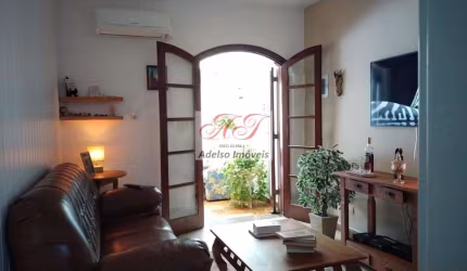 Casa para venda no Guarujá-SP, bairro Loteamento João Batista Julião, 1 quarto, 1 sala, 70 m² de área.
