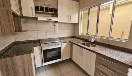 Casa térrea à venda, 122m - 3 Dorm. 2 Suites - R$ 549.500 - Cond. Horto II - Sorocaba SP