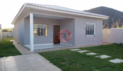 Casa com 3 dormitórios à venda, 110 m² por R$ 590.000,00 - Jardim Atlântico Central (Itaipuaçu) - Maricá/RJ