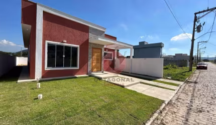 Casa com 3 dormitórios à venda, 99 m² por R$ 450.000,00 - Pindobas - Maricá/RJ