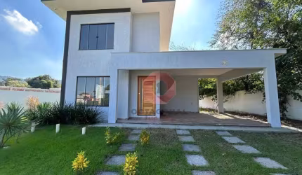 Casa com 3 dormitórios à venda, 120 m² por R$ 500.000,00 - Ubatiba - Maricá/RJ