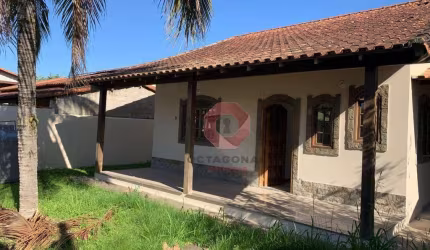 Casa com 2 dormitórios à venda, 120 m² por R$ 450.000,00 - Itapeba - Maricá/RJ