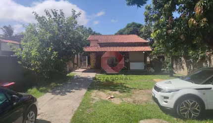 Casa com 3 dormitórios à venda, 120 m² por R$ 650.000,00 - Itaipuaçu - Maricá/RJ