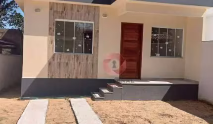 Casa com 2 dormitórios à venda, 60 m² por R$ 340.000 - São José de Imbassai - Maricá/RJ