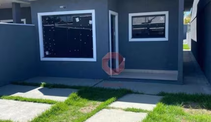 Casa com 2 dormitórios à venda, 89 m² por R$ 570.000 - Jardim Atlântico Central (Itaipuaçu) - Maricá/RJ